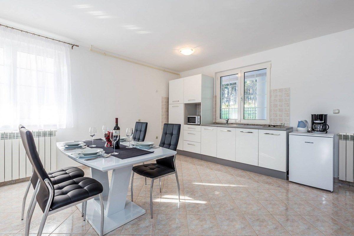 Apartments Ori Pula Extérieur photo