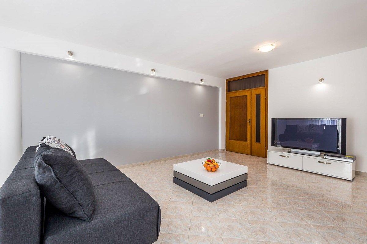 Apartments Ori Pula Extérieur photo
