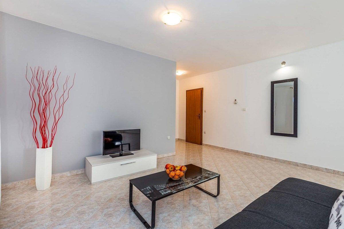 Apartments Ori Pula Extérieur photo